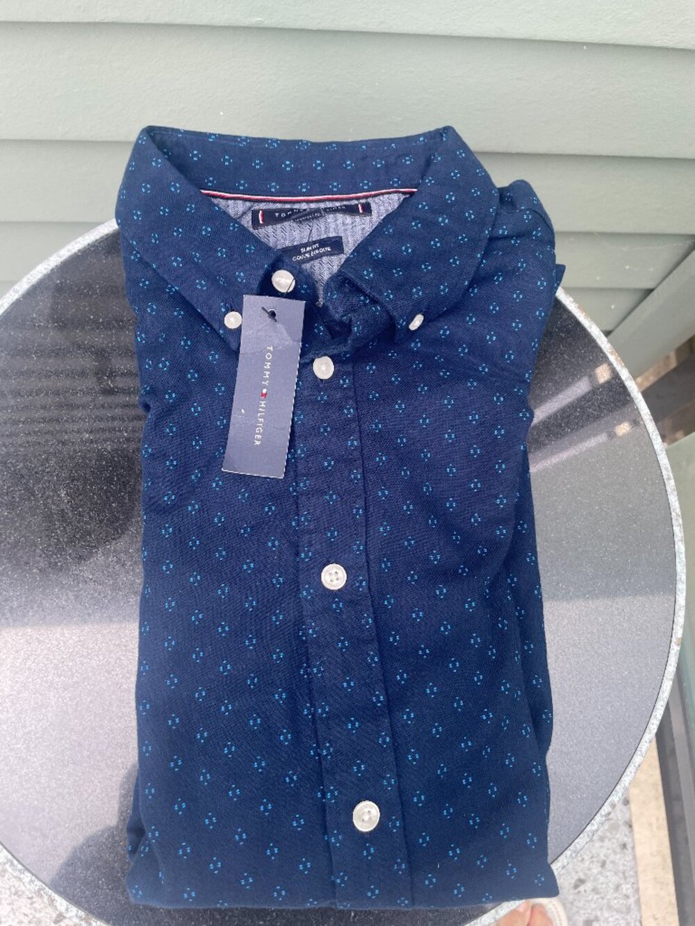 Tommy Hilfiger Slim Fit Men's Button Down Shirt NWT Navy Blue Geometric M